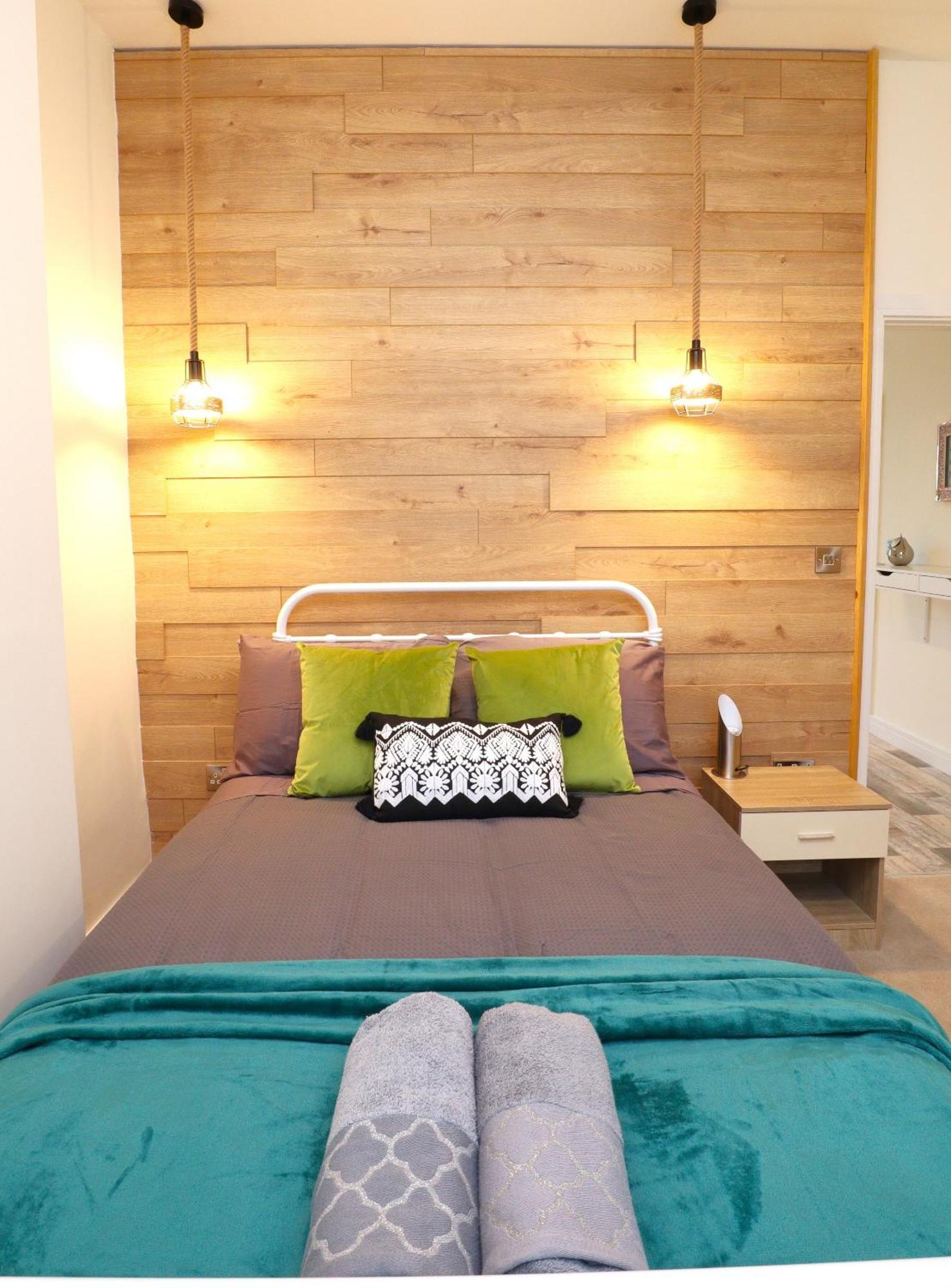 Modern, Stylish One Bedroom With Garden Long Stay Welcome Eastbourne Exterior foto
