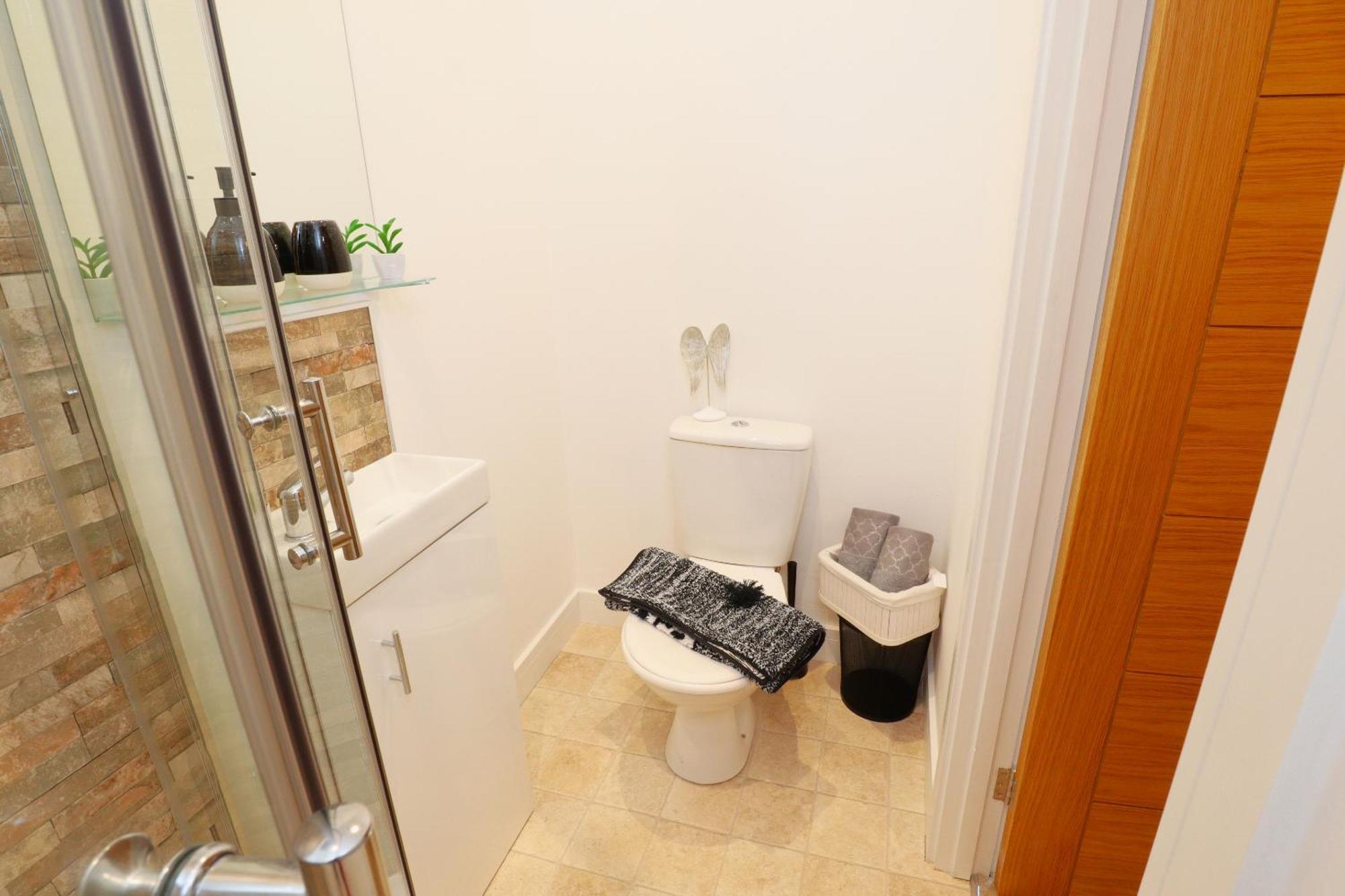 Modern, Stylish One Bedroom With Garden Long Stay Welcome Eastbourne Exterior foto