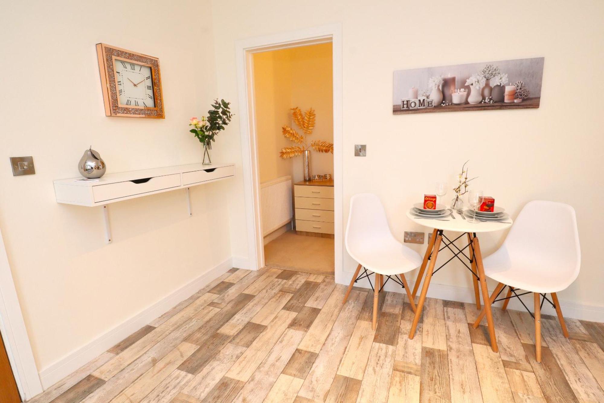 Modern, Stylish One Bedroom With Garden Long Stay Welcome Eastbourne Exterior foto